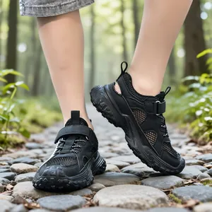 Zapatillas deportivas de malla transpirable para niños con suela blanda antideslizante de verano