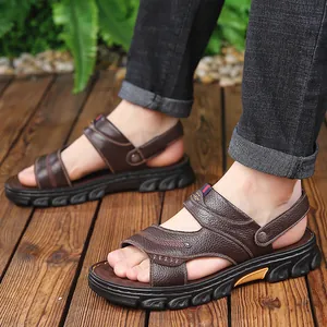 Sandales pour hommes en cuir marron avec semelle souple pour la plage et les loisirs