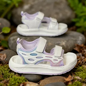 Sandalias deportivas blancas y moradas para niños con suela blanda para el verano
