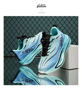 Detailansicht der blau verlaufenden Kinder-Laufschuhe mit praktischem Drehverschluss.