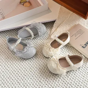 Chaussures de princesse pailletées pour filles avec perles et nœuds en dentelle élégants