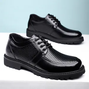 Zapatos de cuero negro transpirables con perforaciones láser en piel de vaca real