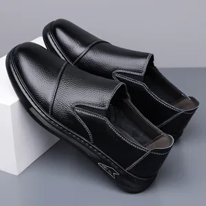 Scarpe stringate da uomo in pelle nera di alta qualità con suola morbida per ufficio e casual
