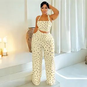 Ensemble haut court licou à pois et pantalon large à franges élégant pour femmes