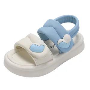 Süße Prinzessinnen-Sandalen für Mädchen mit Herzdekor und Plateausohle für den Sommer