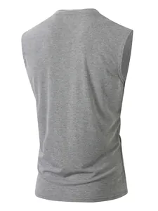 Vue arrière d'un débardeur décontracté pour homme sans manches gris chiné à col rond