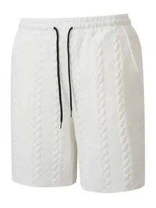 Detailansicht der weißen Herren-Freizeitshorts mit strukturiertem Jacquard-Muster