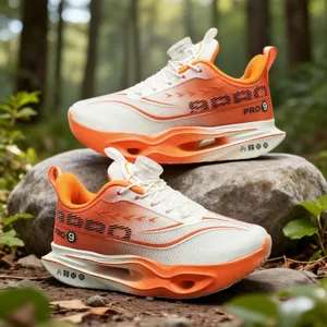 Professionele oranje en witte carbon hardloopschoenen voor racen en outdoor fitness
