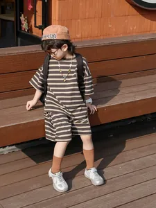 Baskets dad shoes en maille argentée pour garçons, idéales pour les activités d'été