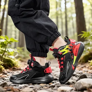 Scarpe da basket traspiranti per bambini con motivo a fiamma e sistema a fibbia rotante