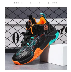Zapatillas de baloncesto infantiles con cierre de hebilla giratoria y malla.