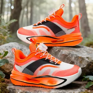 Scarpe da corsa traspiranti arancioni per bambini con sistema a fibbia rotante