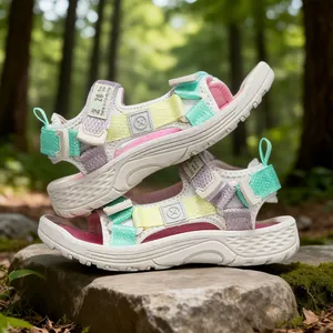 Stylische Outdoor-Sandalen für Kinder mit leichtem Klettverschluss-Design für den Sommer