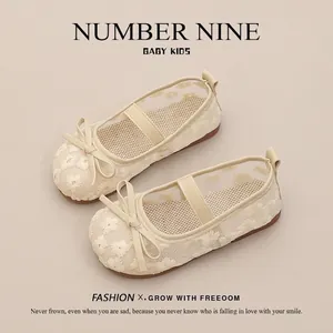 Elegant breathable girls' mesh princess shoes with delicate daisy embroidery and bow detail