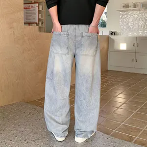 Pantalon de menuisier en denim bleu clair délavé à jambes larges de style urbain américain