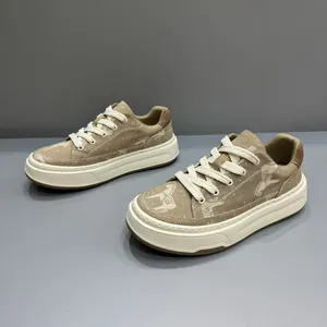 Men's breathable thick-sole canvas sneakers with khaki abstract pattern stylish dad shoes