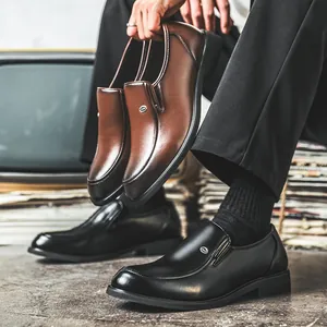 Elegante Herren Business Leder Loafer in Schwarz und Braun, Slip-on Design im englischen Stil