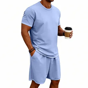 Hellblaues schweres Herren T-Shirt und Shorts Set aus Baumwolle im Detailansicht