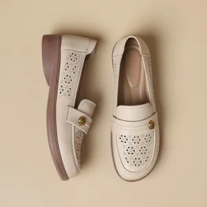 Women Hollow Out Breathable Clogs Mother Shoes Soft Sole Anti-slip Loafers Microfiber PU Casual Retro Shoes For Elderly Women