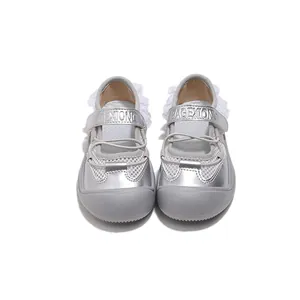 Silver ballet-style sports sandals for girls with breathable mesh and white lace ruffles
