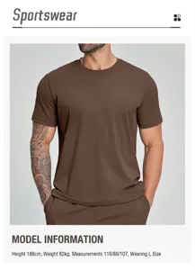 Model draagt bruin sport t-shirt met ronde hals toont pasvorm en alle maat details