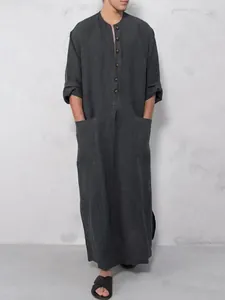 Men's traditional loose solid color kaftan robe with pockets and stand collar