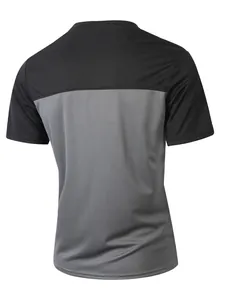 Rückansicht eines atmungsaktiven Herren-Sport-T-Shirts, zweifarbig in Grau und Schwarz