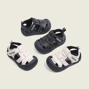 Kleinkinder Kinder Geschlossene Sandalen Rutschfest Weiche Sohle Sommerschuhe Für Jungen Mädchen PU Leder Klettverschluss Beige Schwarz