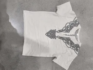 Casual men's loose slub linen V-neck t-shirt with a black Celtic rune knot print
