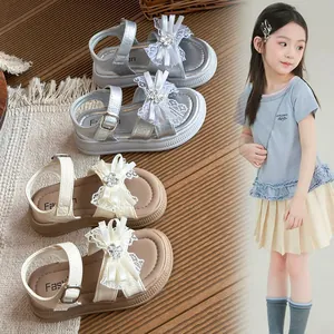Sandales d'été pour Filles avec Nœud en Strass Douce Princesse Chaussures de Plage en Dentelle pour Petits Enfants Semelle en Caoutchouc