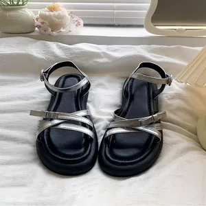 Sandales de princesse argentées pour filles avec brides croisées et nœuds sur semelles souples