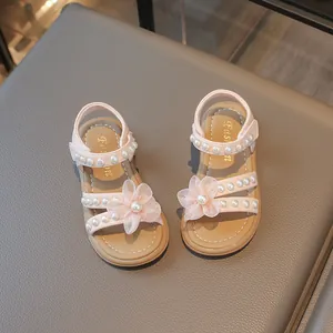Elegante rosa Mädchen Prinzessin Sandalen mit Perlenriemen und Netzblumen Dekoration