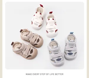 Drei Paar atmungsaktive Mesh-Sandalen mit geschlossener Zehenpartie für Kleinkinder