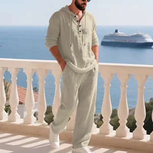 Premium Herren Freizeit-Leinenset mit Kapuze in Beige mit geknöpftem Oberteil und Hose