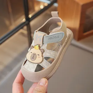 Schattige dichte babysandalen met beer en antislip zachte zool voor peuter wandelschoenen