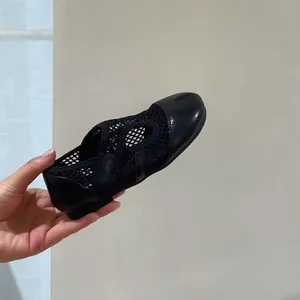 Scarpe Mary Jane per bambine in rete nera, ballerine a suola morbida con design traforato