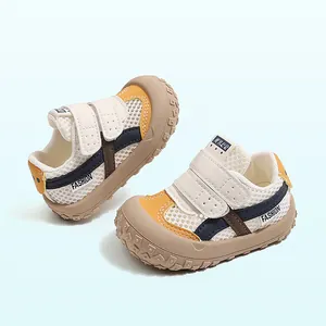 Breathable mesh toddler sports shoes with soft flexible soles for boys and girls