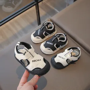 Sandales d'Été pour Tout-Petits Garçons Filles Bout Fermé Anti-Collision Chaussures de Marche Cuir Synthétique Auto-Agrippant Semelle en Caoutchouc Antidérapante