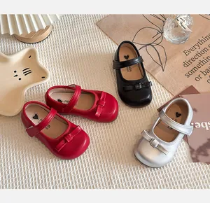 Chaussures Mary Jane classiques pour filles en rouge noir argent avec jolis nœuds