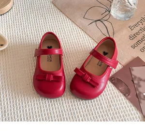 Chaussures Mary Jane rouges classiques pour filles avec un joli nœud en cuir souple