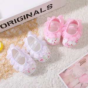 Cute baby floral lace princess walking shoes with soft anti-slip soles in pink and white
