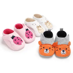 Chaussures de Premiers Pas Bébé Semelle Souple en Coton Respirant Dessin Animé Coccinelle Broderie Chaussures Antidérapantes pour Garçons et Filles