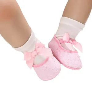 Élégantes chaussures de princesse en dentelle rose pour bébé avec nœud et semelle souple