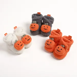 Simpatiche Scarpe Invernali Calde per Neonato con Fodera in Pile Zucca Albero di Natale Ciliegia Primi Passi Suola Morbida