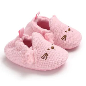 Rosa gestrickte Baby-Lauflernschuhe mit süßer Katzenstickerei für Säuglinge von 0-1 Jahr