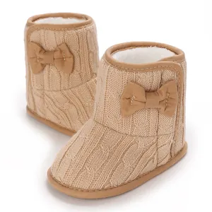 Weiche Baby-Winterstiefel mit Zopfstrickmuster und niedlicher Schleifendekoration für Kinder