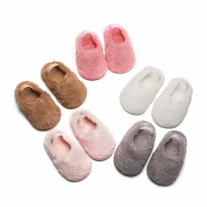 Pantofole di Peluche per Bambini Scarpine Primi Passi Carino Suola Morbida Scarpe da Casa per Ragazzi Ragazze Regalo Neonato
