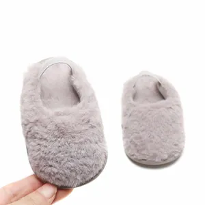 Pantofole neonato ultra morbide e pelose con cinturino elastico posteriore per 0-1 anni