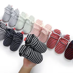 Chaussons d'hiver pour bébé en coton à rayures avec doublure polaire chaude et souple