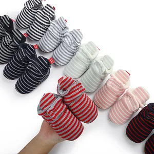 Bottines d'hiver rayées en coton pour bébé avec semelles souples pour les tout-petits